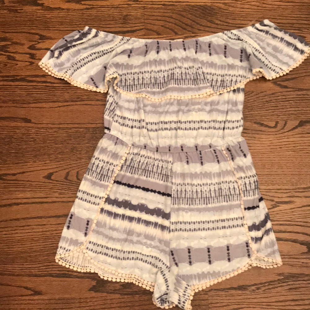 Charlotte Russe Romper Size Large